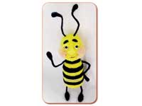 Каркасная игрушка «Пчелка» из шерсти.
