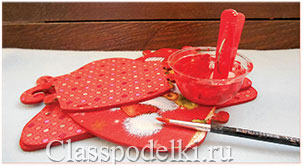 Фото мастер-класса по декорированию конфетницы-санок в технике декупаж.
